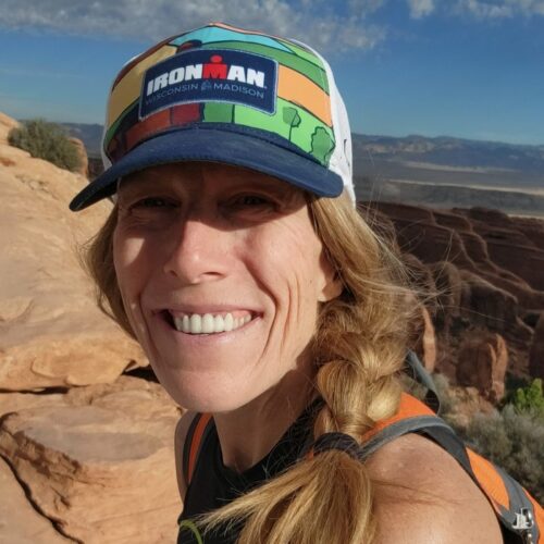 christa overlooking Canyonland cropped further 700x700